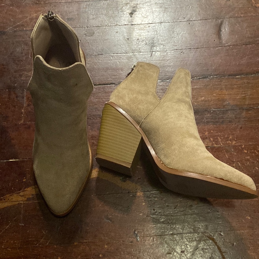 Tan dress booties size 7. Worn once